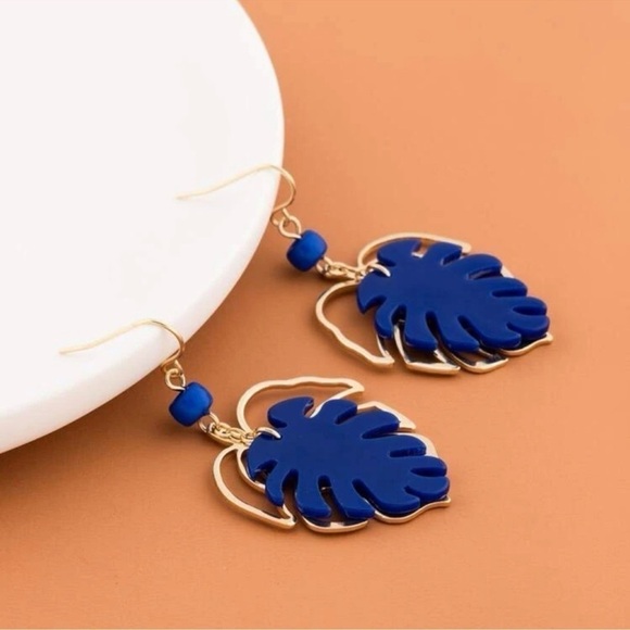 1 LEFT! Royal Blue & Gold Layered Leaf Earrings - Picture 4 of 5